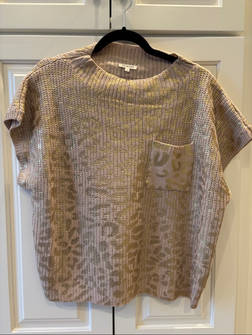 JODIFL Taupe Leopard Knit Short Sleeve Sweater Top